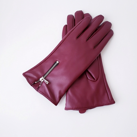 Vintage Ladies Vegan Burgundy Gloves - Picture 10 of 10